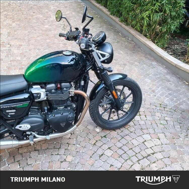 Triumph Speed Twin 900 Stealth Edition (2024) (3)
