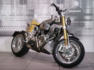 Cr&amp;S Duu (2007 - 17) usata