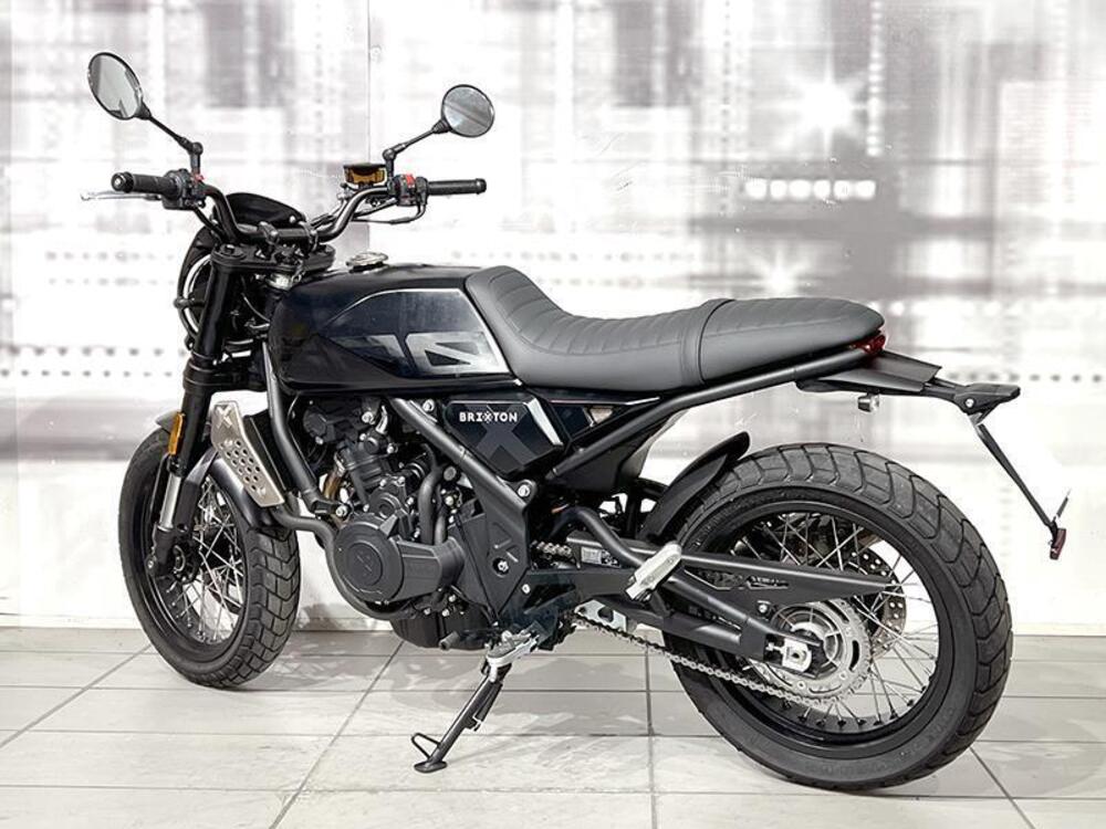 Brixton Motorcycles Crossfire 500 X (2021 - 25) (2)
