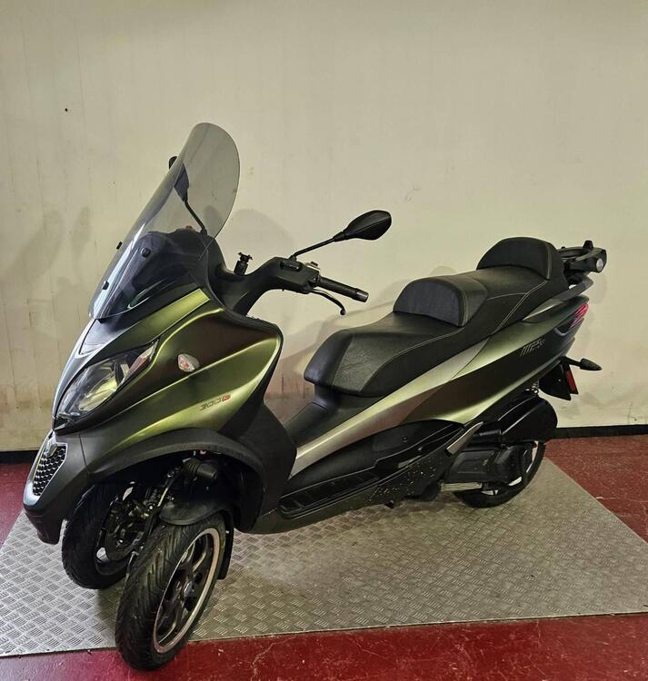 Piaggio Mp3 300 ie Sport LT ABS (2014 - 16) (2)