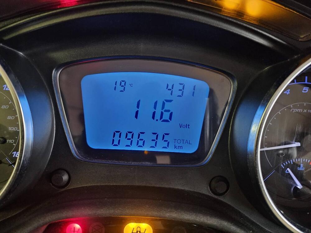 Piaggio Mp3 300 ie Sport LT ABS (2014 - 16) (3)