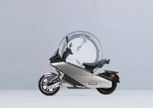 Dalla Cina lo scooter elettrico con lo sterzo a snodo: si chiama Scoox Zero X7 [GALLERY]