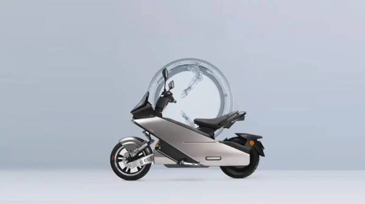 Dalla Cina lo scooter elettrico con lo sterzo a snodo: si chiama Scoox Zero X7 [GALLERY] (8)