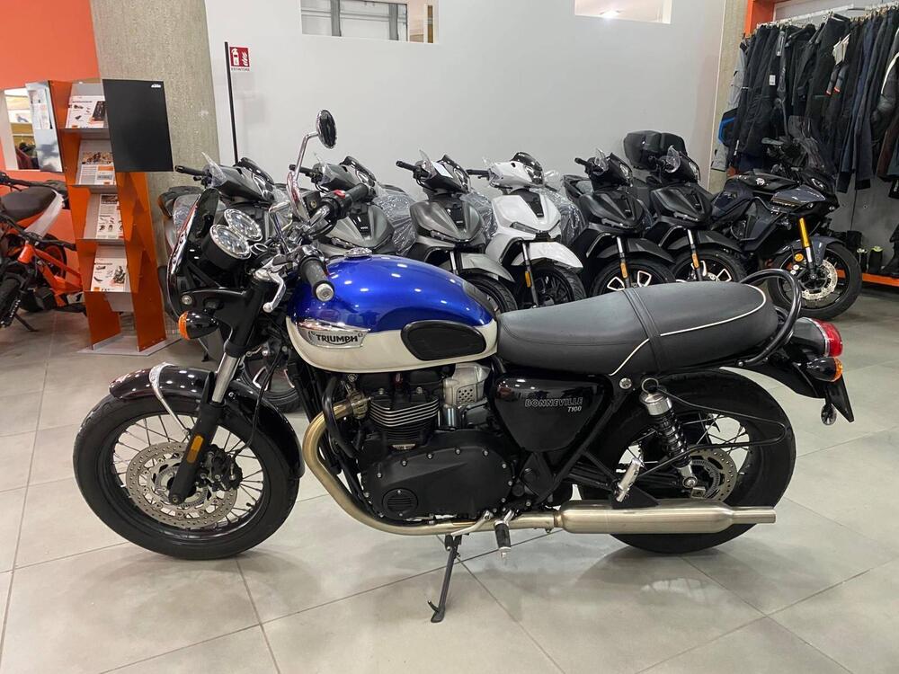 Triumph Bonneville T100 (2021 - 25) (2)