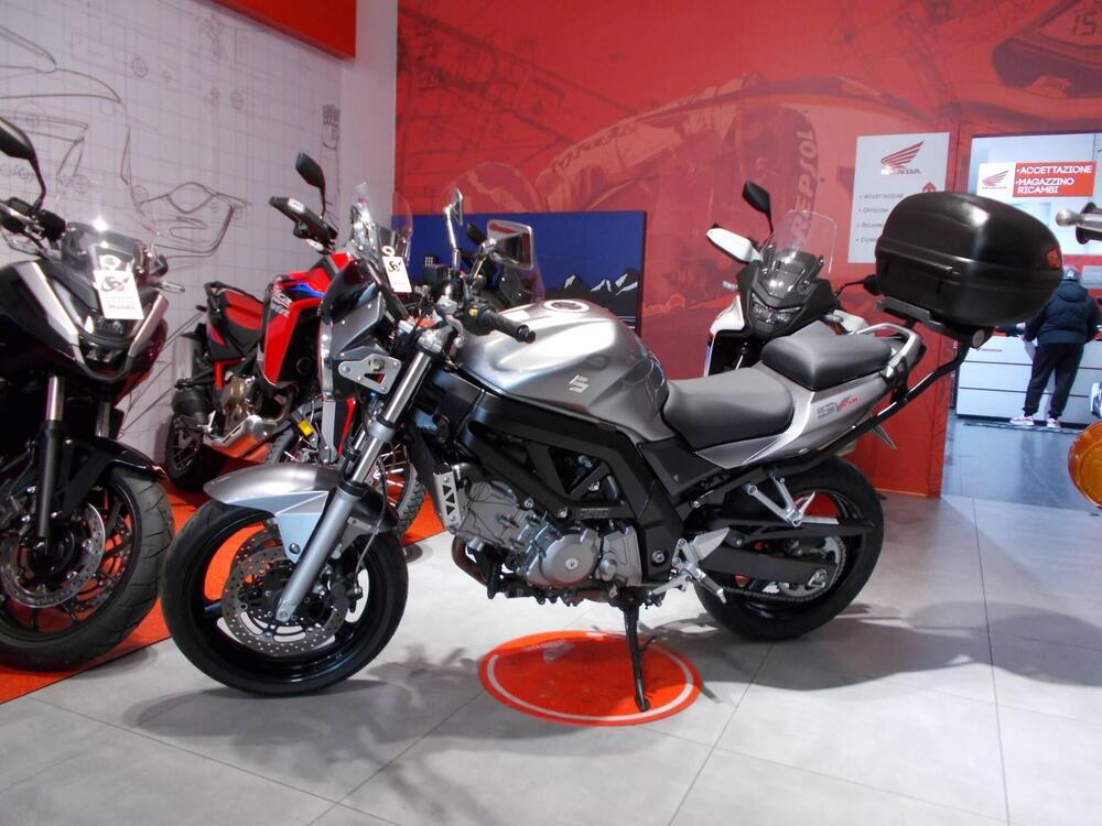 Suzuki SV 650 (2006 - 11) (3)