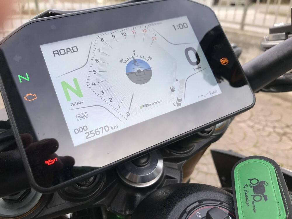 Kawasaki Z 900 SE Performance (2025 - 26) (4)