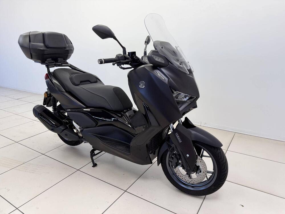 Yamaha X-Max 300 Tech Max (2025) (4)
