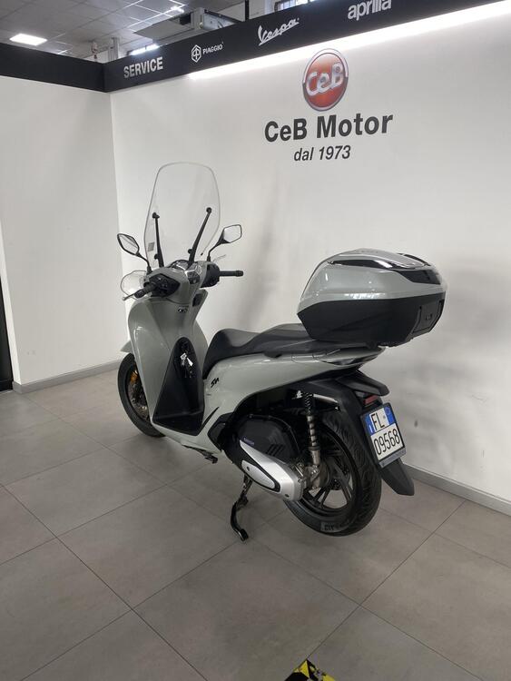 Honda SH 150i (2024 - 25) (3)