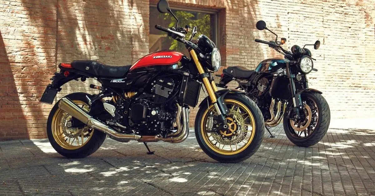 "Le leggende non finiscono" e hanno un prezzo: Kawasaki svela quello della Z900RS my 2026
