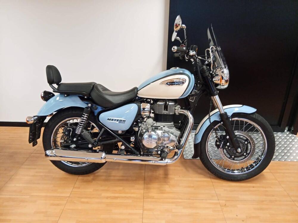 Royal Enfield Meteor 350 Aurora (2024 - 25) (2)