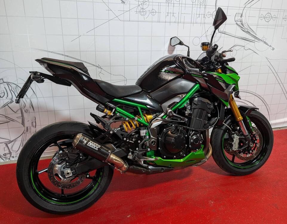 Kawasaki Z 900 SE (2022 - 24) (3)