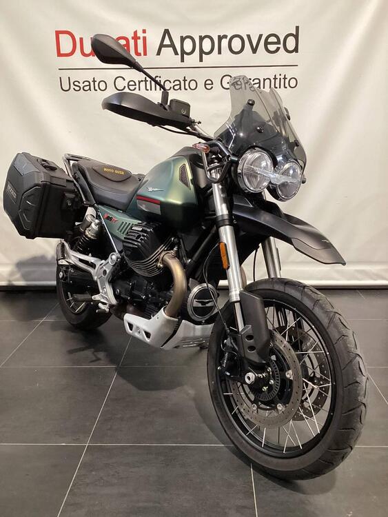Moto Guzzi V85 TT (2021 - 23) (2)