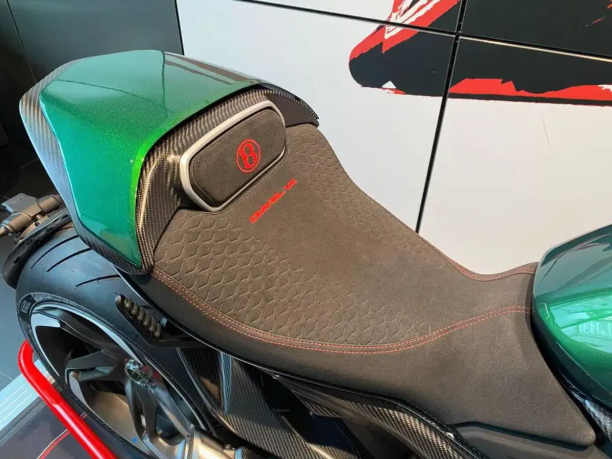 Ducati Diavel V4 for Bentley: l'usato del giorno di Moto.it [GALLERY] (5)