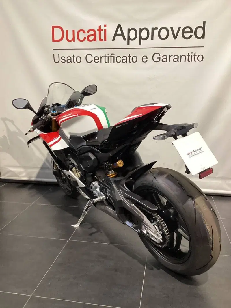 Ducati Panigale V4 Tricolore (2025 - 26) (4)