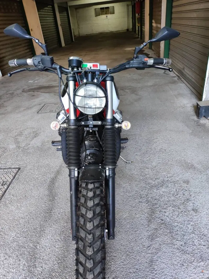 Moto Guzzi V50 (2)