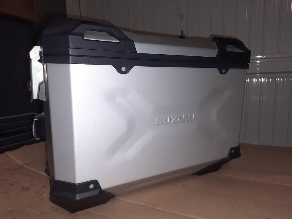 Borse laterali alluminio Suzuki (4)