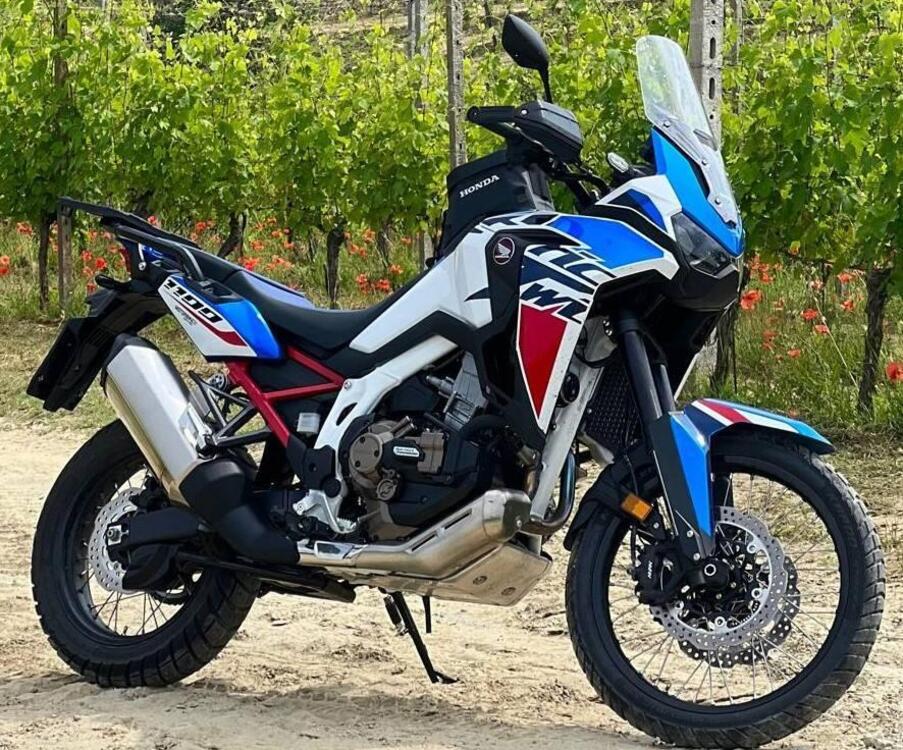 Honda Africa Twin CRF 1100L Urban DCT (2022 - 23) (2)