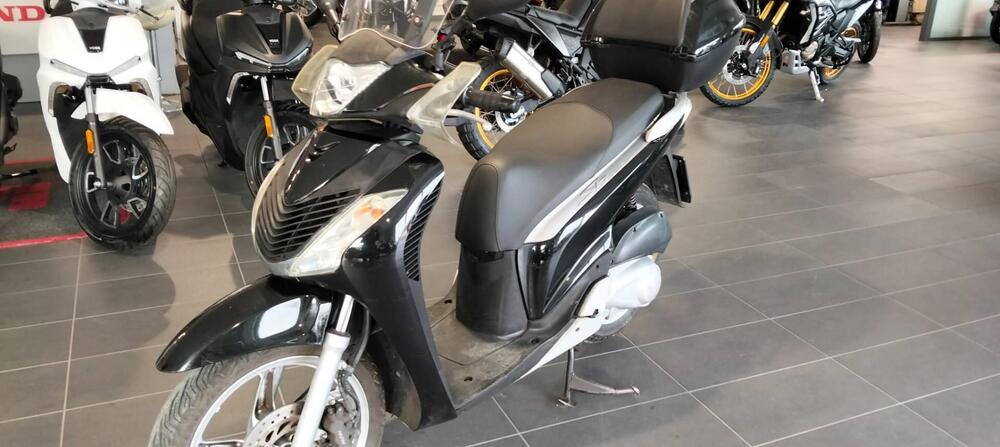 Honda SH 150 i (2009 - 12) (4)