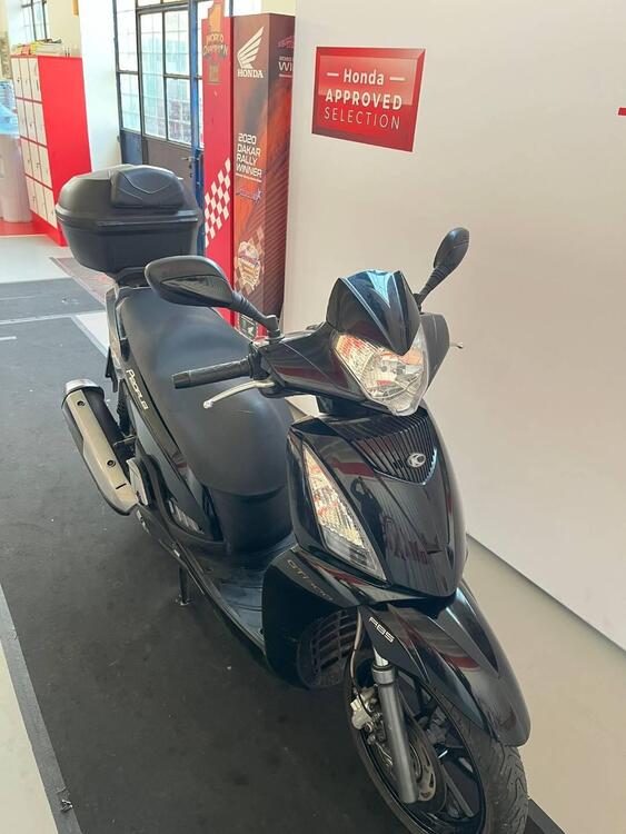 Kymco People 300i GT ABS (2016 - 20) (4)