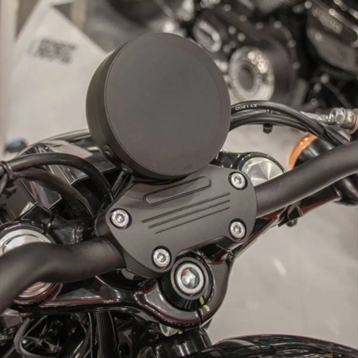 Swm Stormbreaker V1200 (2024 - 25) (5)