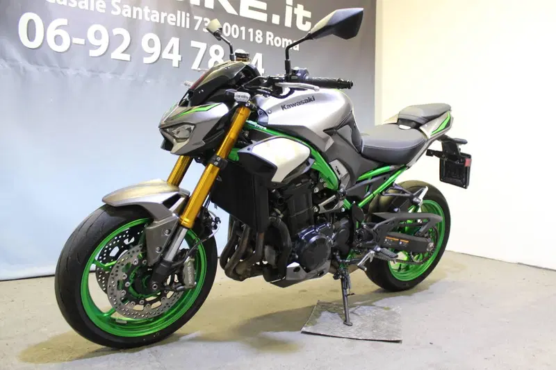 Kawasaki Z 900 SE (2025 - 26) (11)