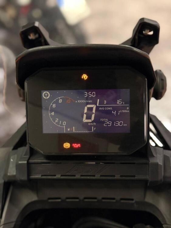 Honda ADV 350 (2022 - 24) (4)