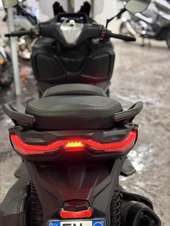 Voge Sfida SR4 (2022 - 24) (4)