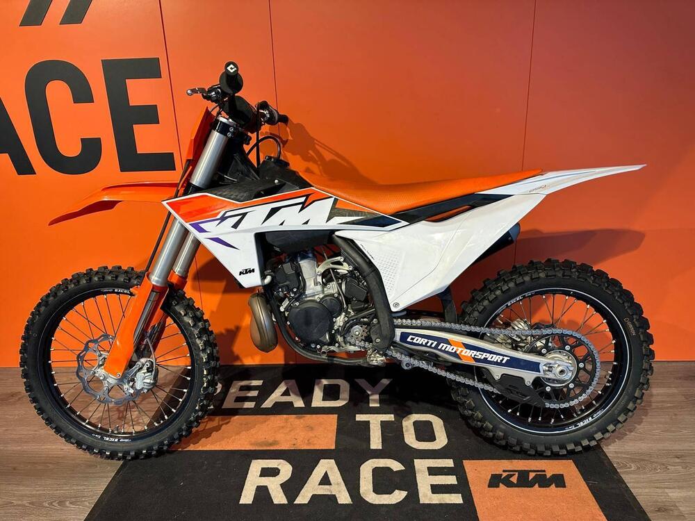 KTM 250 SX (2023) (2)
