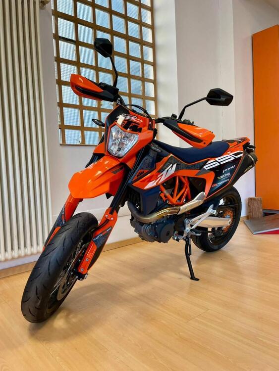 KTM 690 SMC R (2023 - 25) (2)