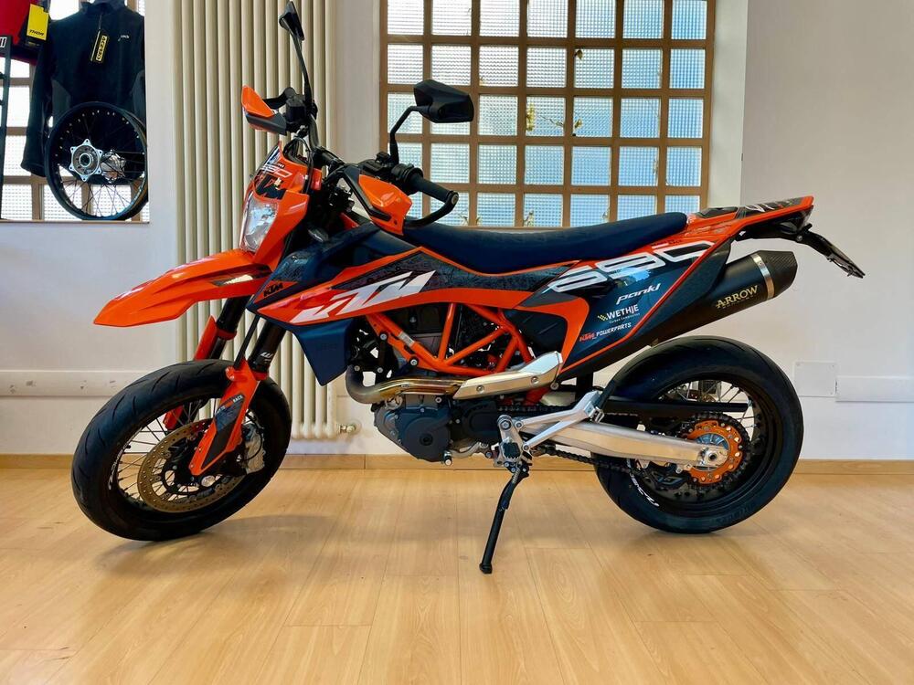 KTM 690 SMC R (2023 - 25) (3)