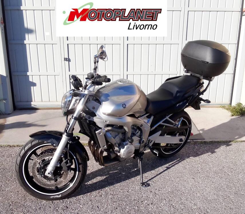 Yamaha FZ6 (2004 - 07) (3)