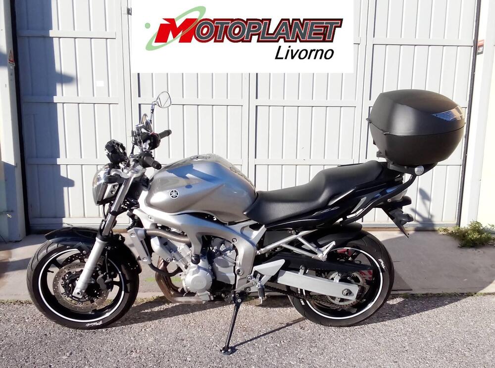 Yamaha FZ6 (2004 - 07) (4)