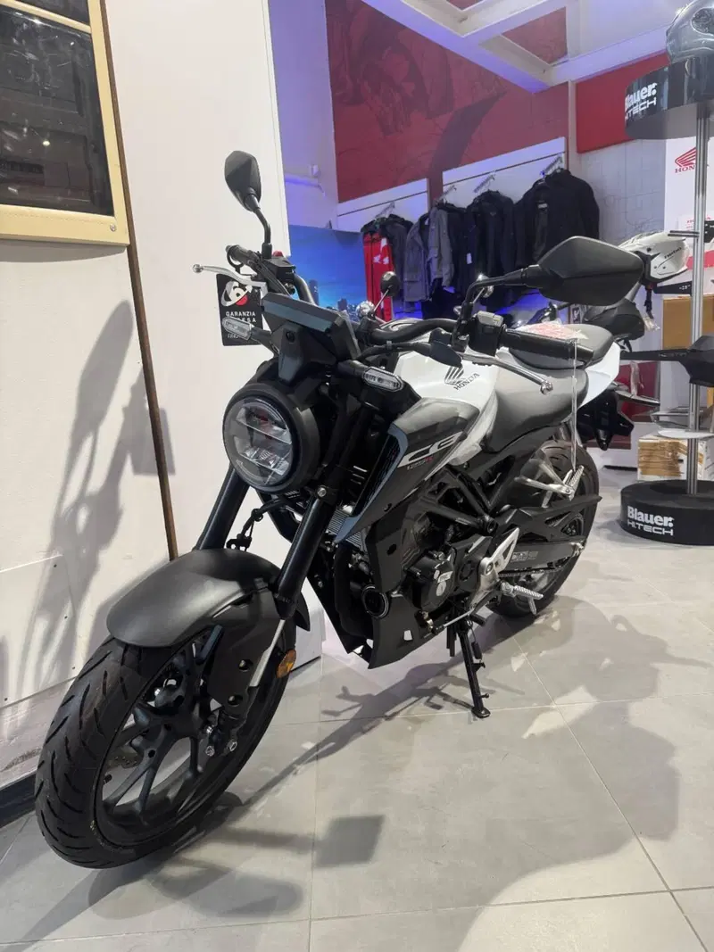 Honda CB 125 R (2024 - 26)