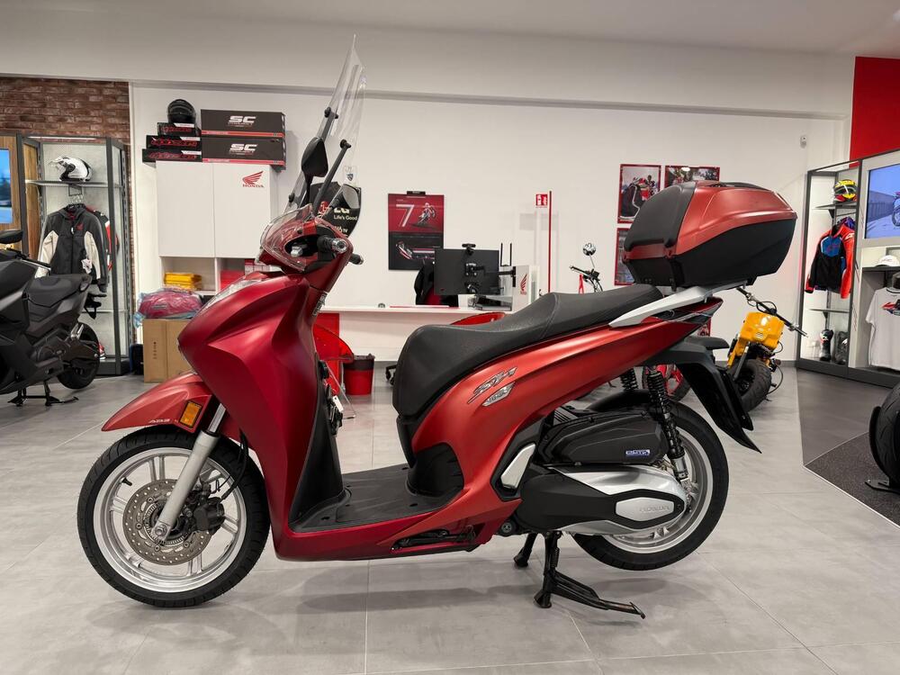 Honda SH 350 (2021 - 24) (3)