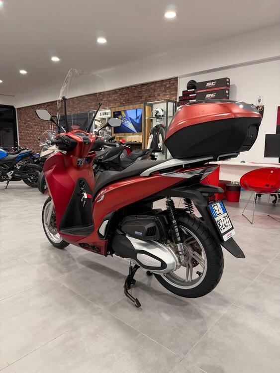 Honda SH 350 (2021 - 24) (4)