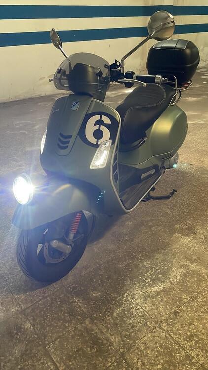 Vespa Sei Giorni 300 (2017 - 19) (5)