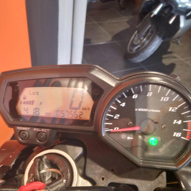 Yamaha FZ6 (2004 - 07) (3)