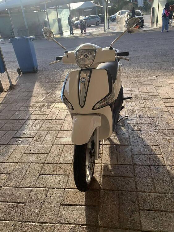 Piaggio Liberty 50 3V (2021 - 24) (3)