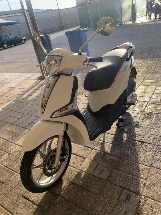 Piaggio Liberty 50 3V (2021 - 24) (4)