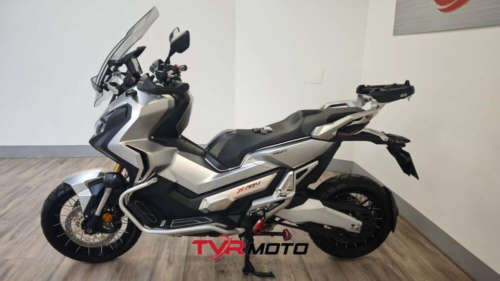 Honda X-ADV 750 (2017) (4)