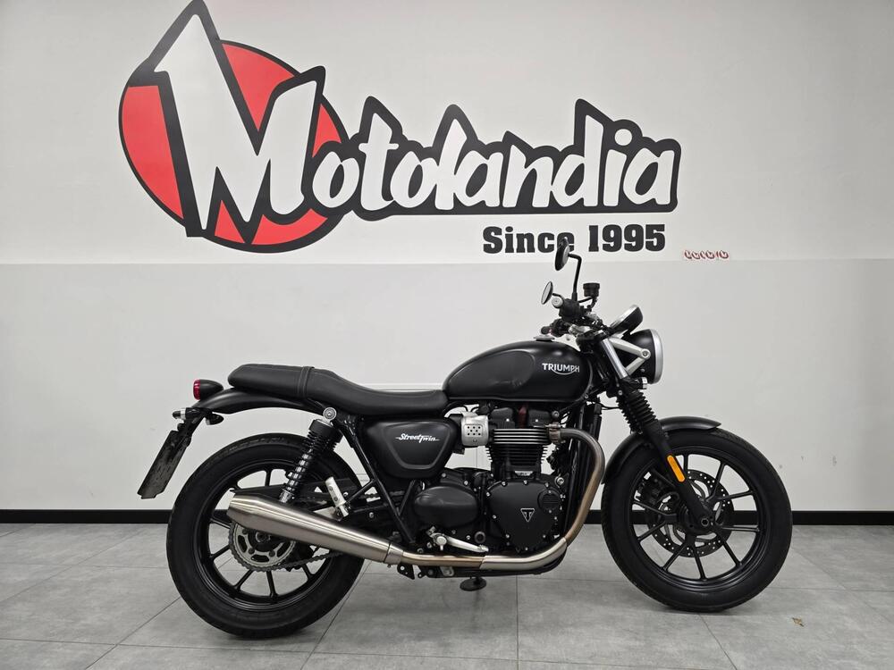 Triumph Street Twin 900 (2017 - 18) (4)