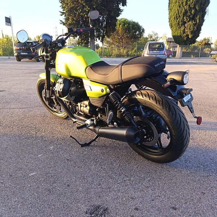 Moto Guzzi V7 Sport (2025) (5)