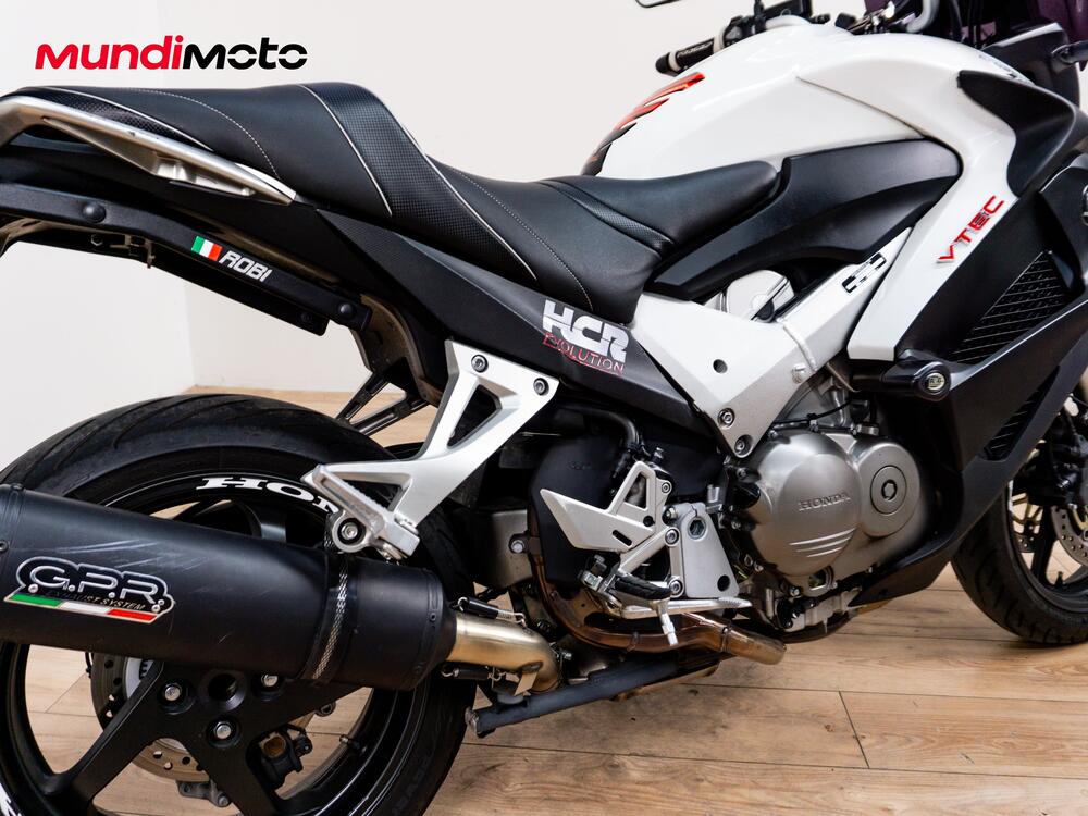 Honda VFR 800 (2002 - 05) (4)