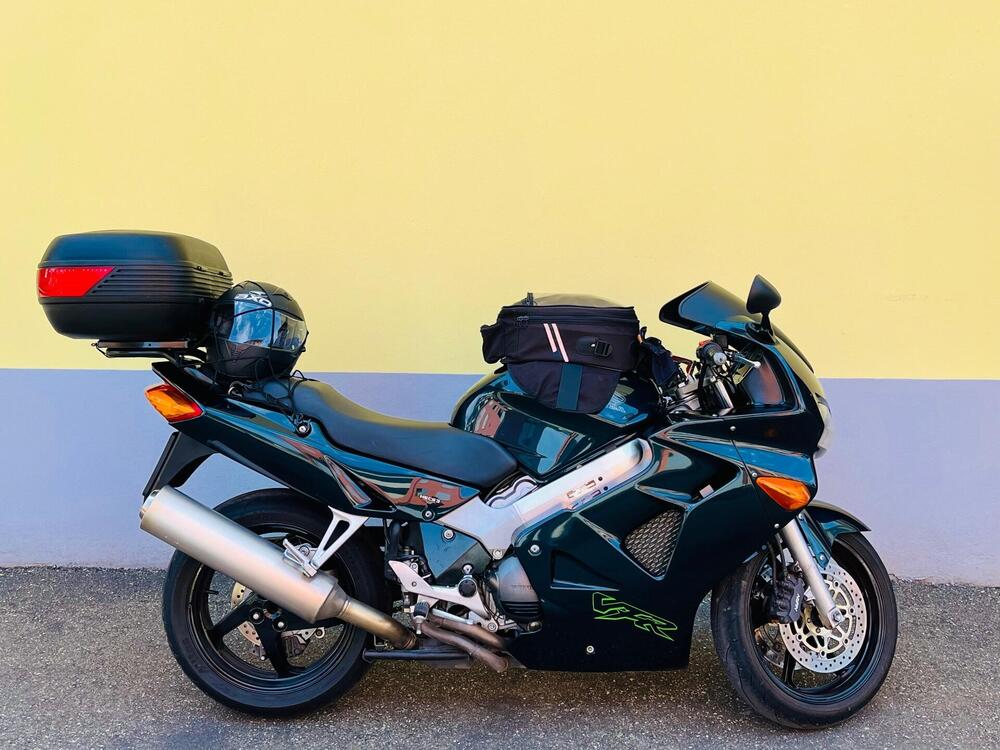 Honda VFR 800 (1998 - 01) (2)