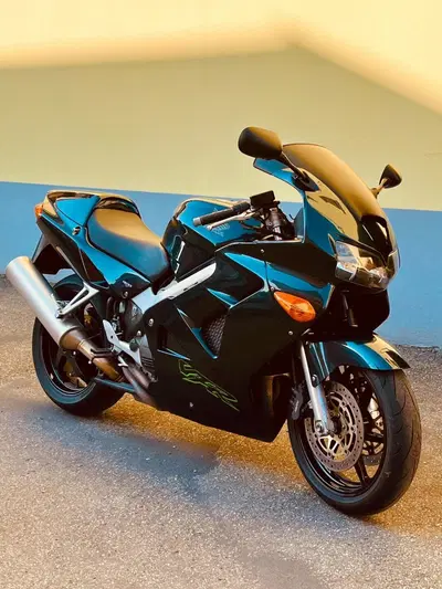 Honda VFR 800 (1998 - 01) usata