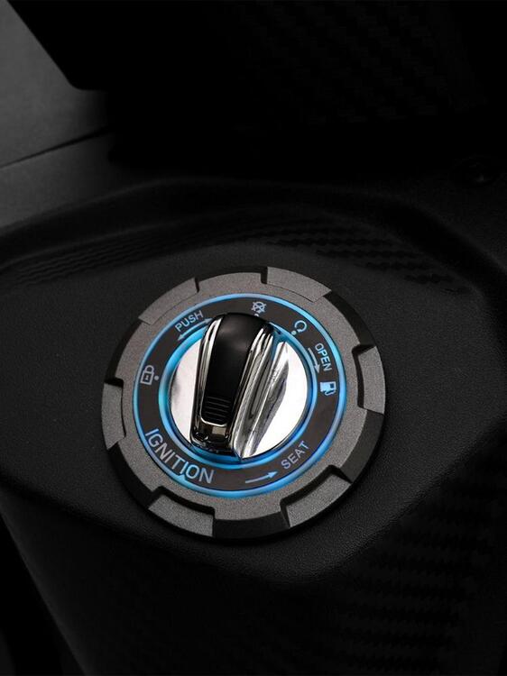 Sym Joymax 300 Z (2025) (2)