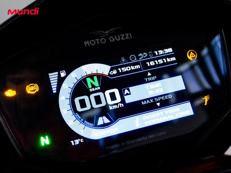 Moto Guzzi V85 TT Evocative Graphics (2021 - 23) (12)
