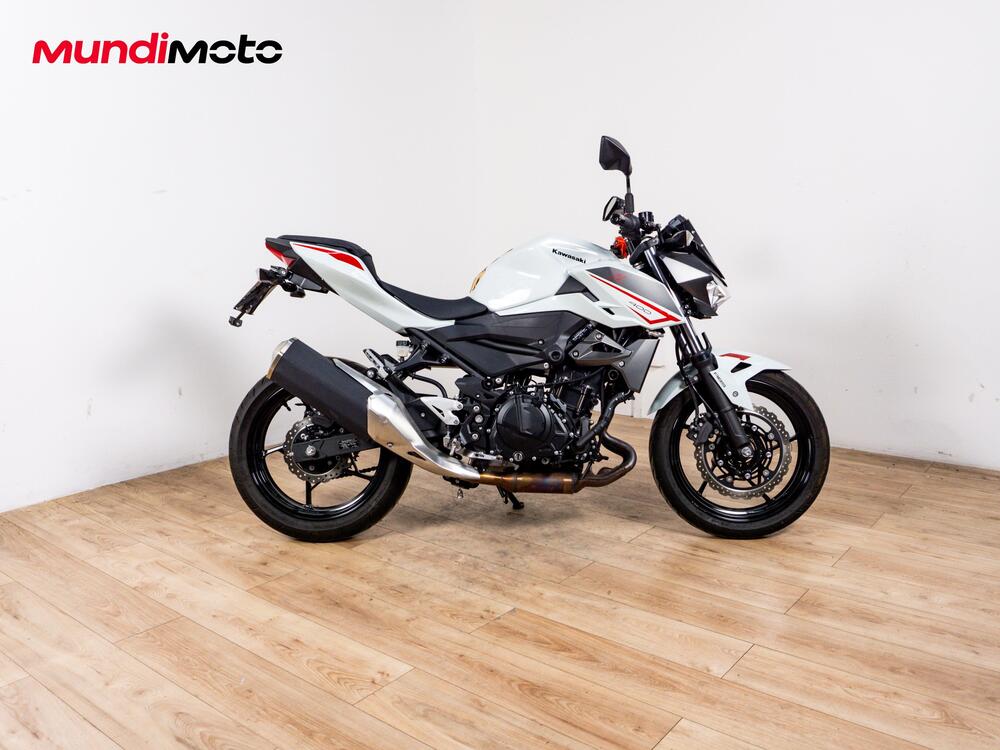 Kawasaki Z 400 (2023) (2)