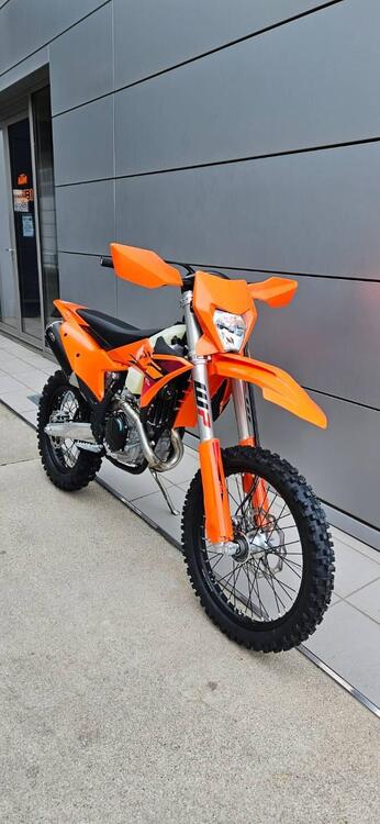 KTM 500 EXC-F (2026) (2)