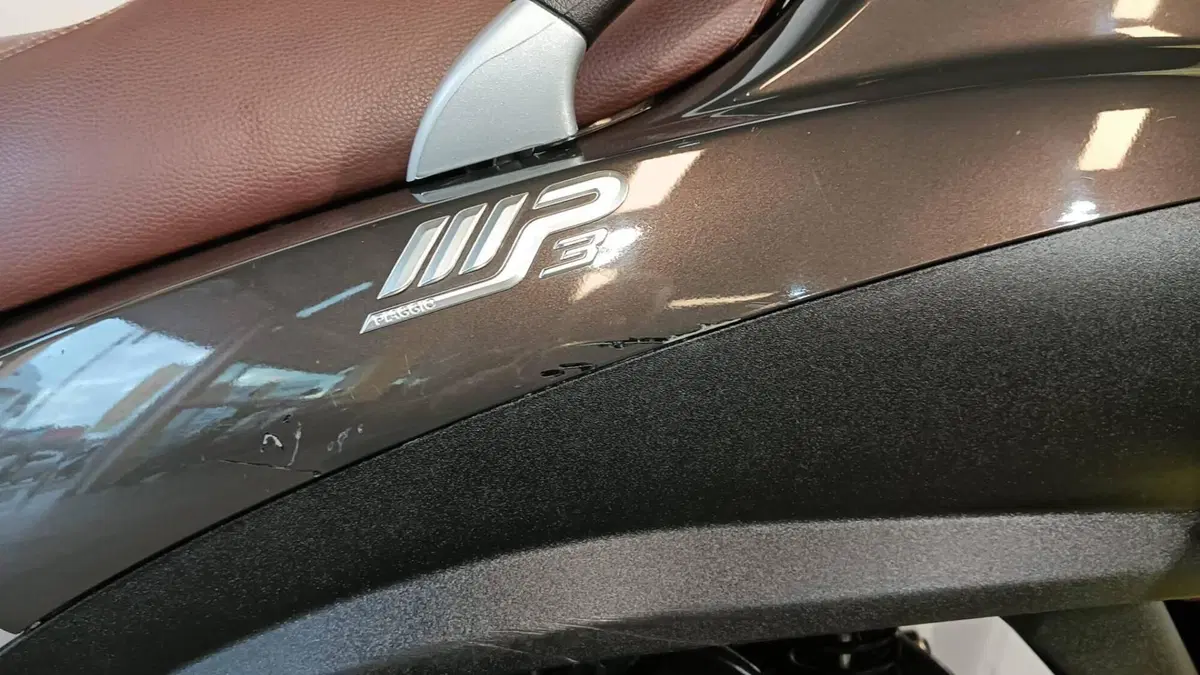 Piaggio Mp3 300 ie Business LT ABS (2014 - 16) (11)